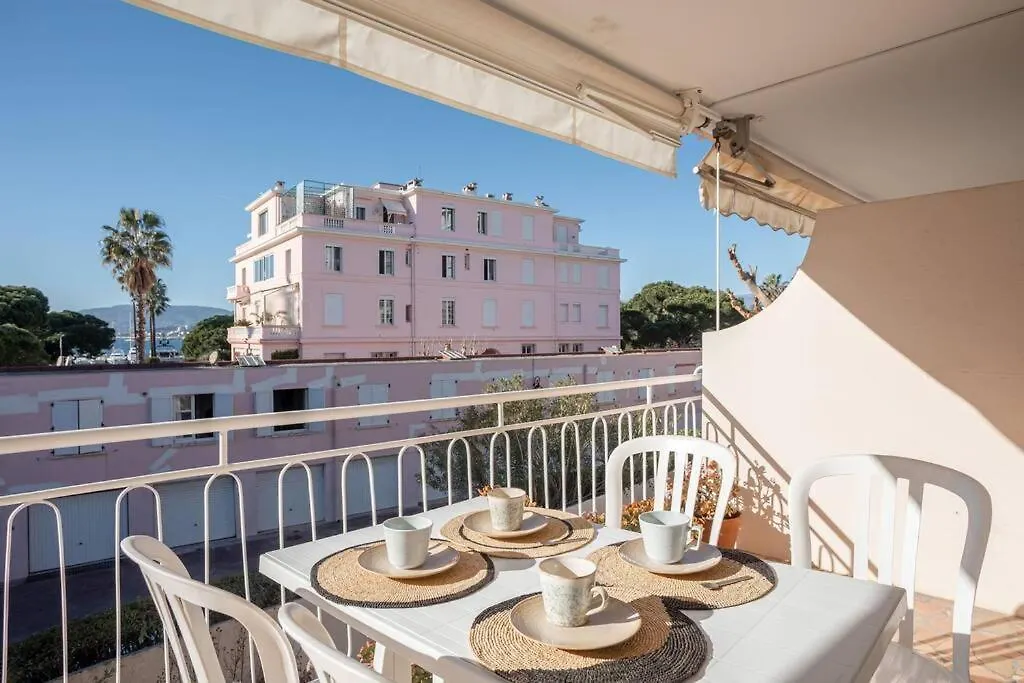 Le Petit Palais By Halldis Cannes 0*,  Frankrig